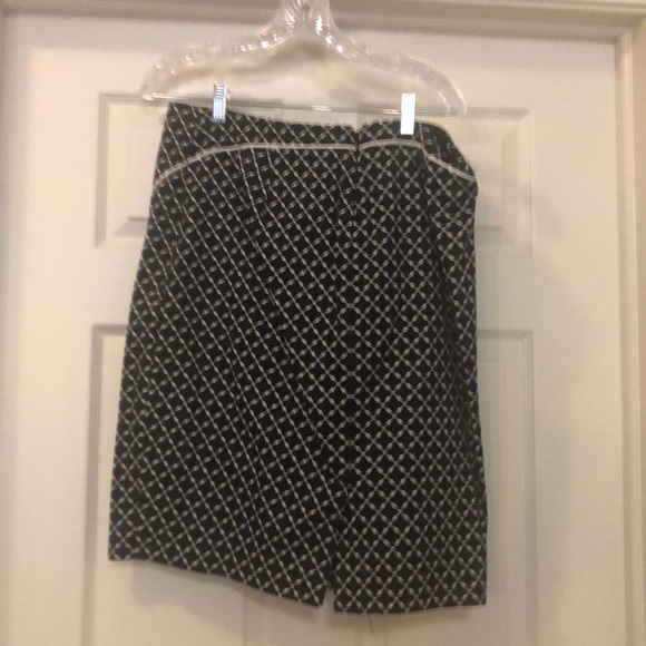 Dressy skirt - Picture 2 of 2